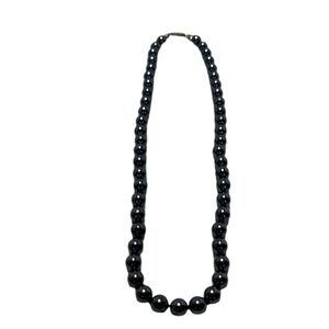 Hematite NonMagnetic Necklace with screw closure.